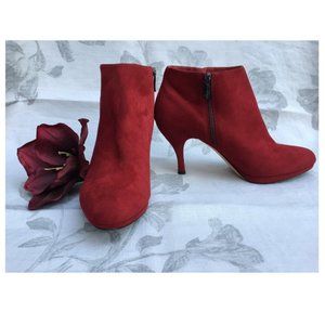 Red suede VIA SPIGA Zip Ankle Boots
